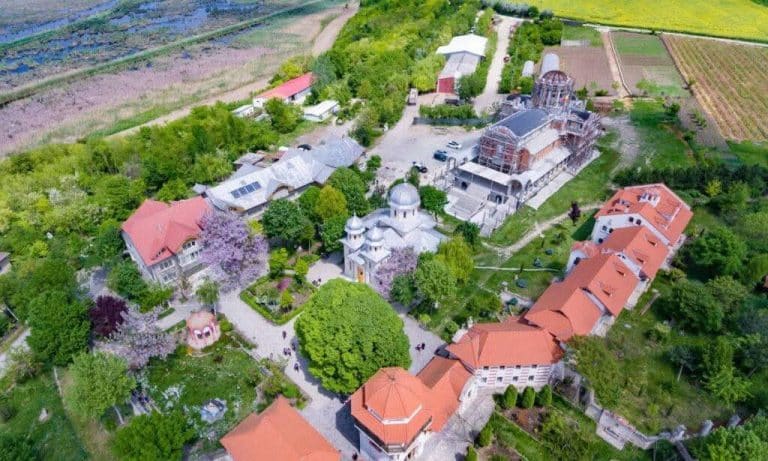 PELERINAJ 1 ZI  LA MĂNĂSTIRILE  CU HAR DIN DOBROGEA