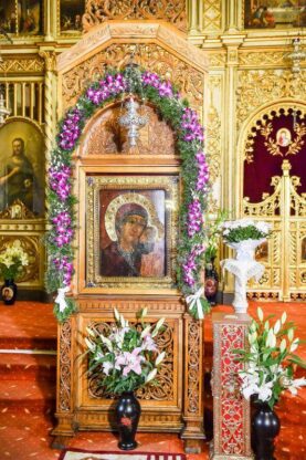 imagine - HRAMUL IZVORUL TAMADUIRII LA MANASTIREA GHIGHIU